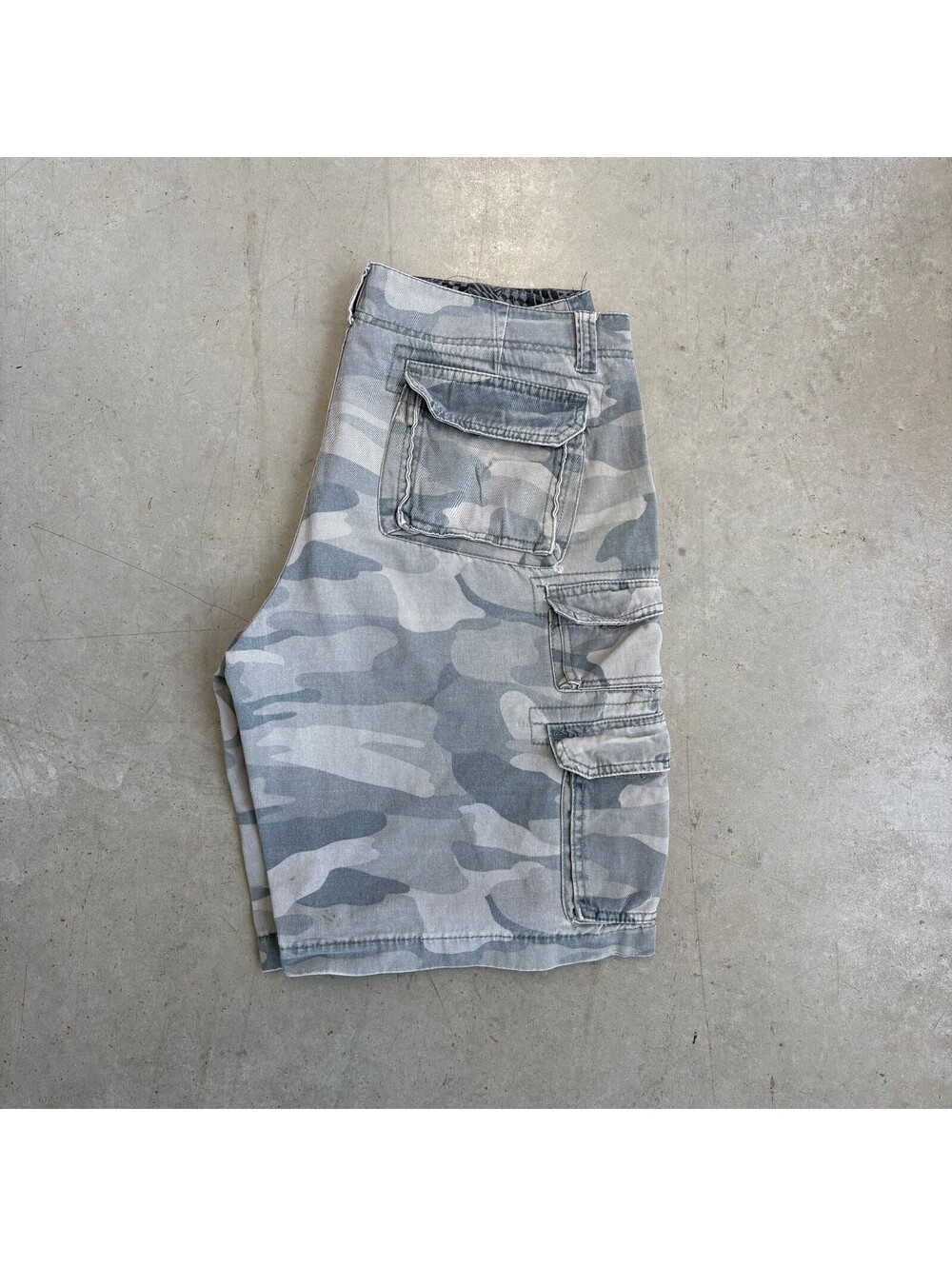 Vintage 2000s Ocean Pacific Camo Cargo Shorts Size 36